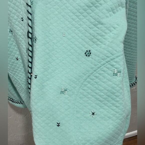 Teddi quilted grandma snap up sweater size medium - Picture 4 of 4